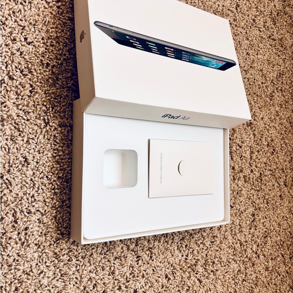 BOX ONLY Apple iPad Air 64GB 1st Gen Wi-Fi  + Cellular A1475